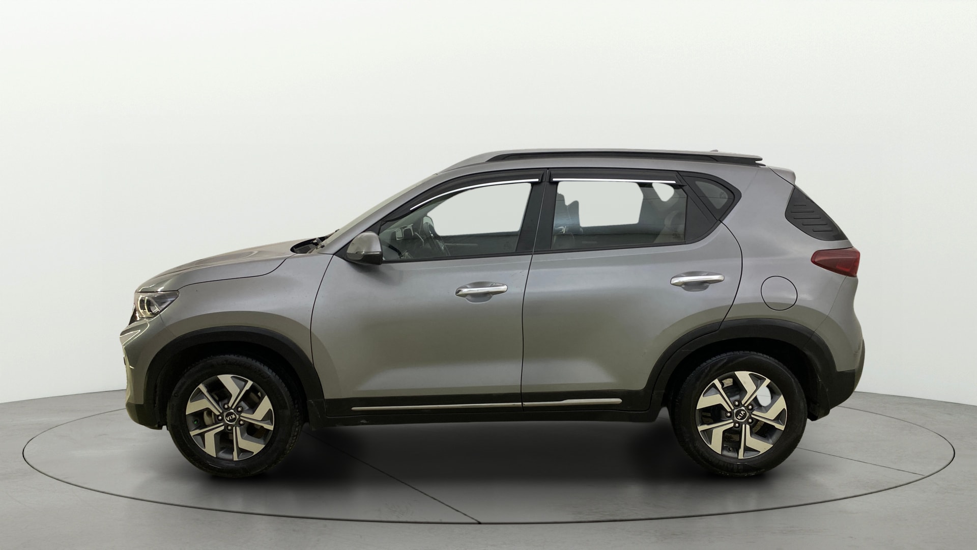 View 2021 Kia Sonet HTX Plus iMT Petrol Image 5 Used 2021 Kia Sonet HTX Plus iMT Petrol Image 5