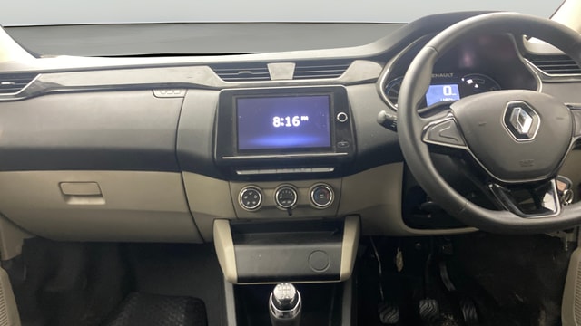 View Renault Triber Image 18 Used Renault Triber Image 18