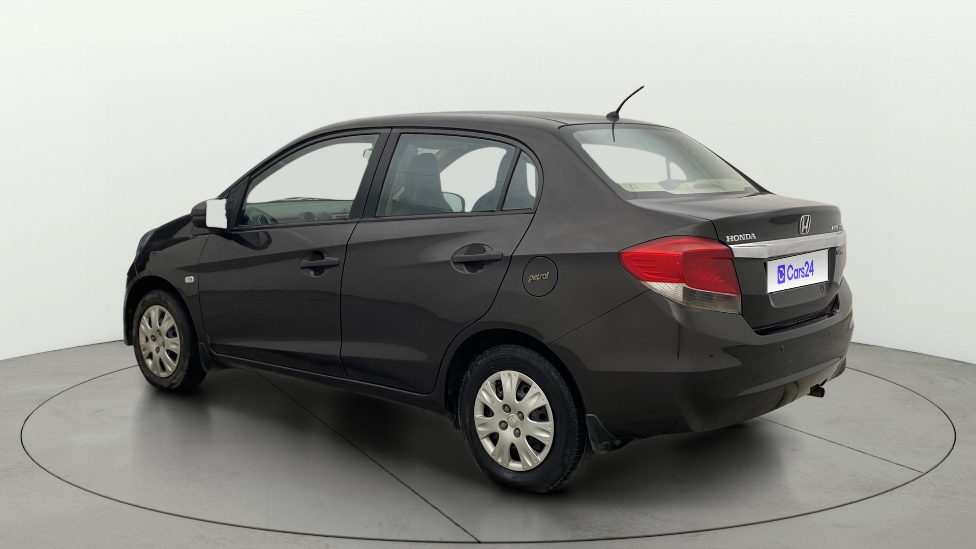 View 2015 Honda Amaze E MT Petrol BS IV Image 2 Used 2015 Honda Amaze E MT Petrol BS IV Image 2