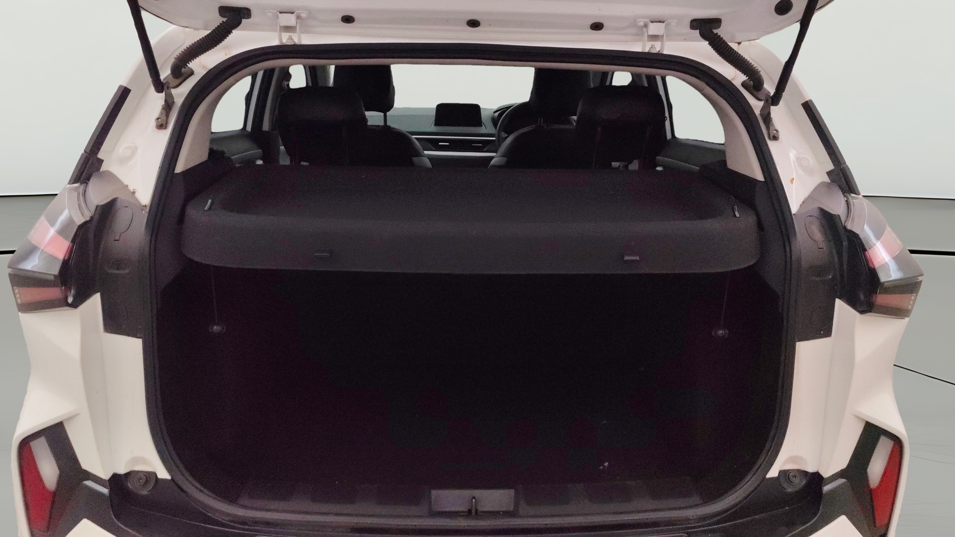 View 2024 Tata Nexon Revotron XE Image 39 Used 2024 Tata Nexon Revotron XE Image 39