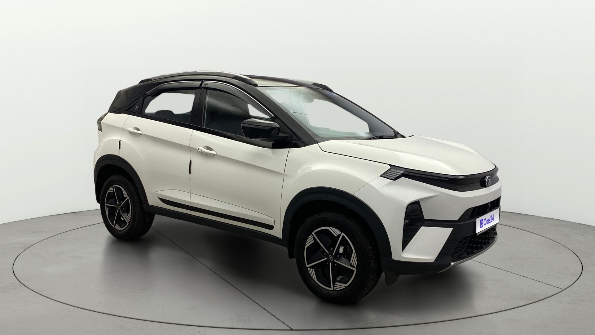View 2024 Tata Nexon Revotron XE Image 22 Used 2024 Tata Nexon Revotron XE Image 22