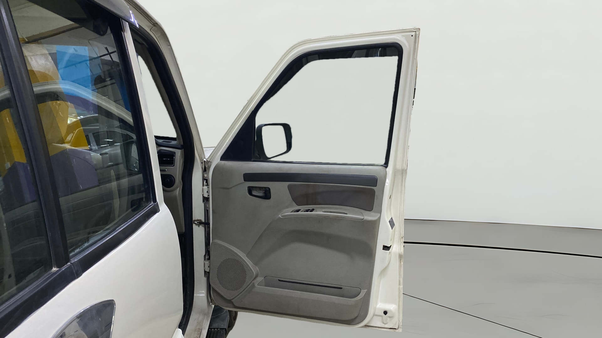 View 2018 Mahindra Scorpio S7 Image 45 Used 2018 Mahindra Scorpio S7 Image 45