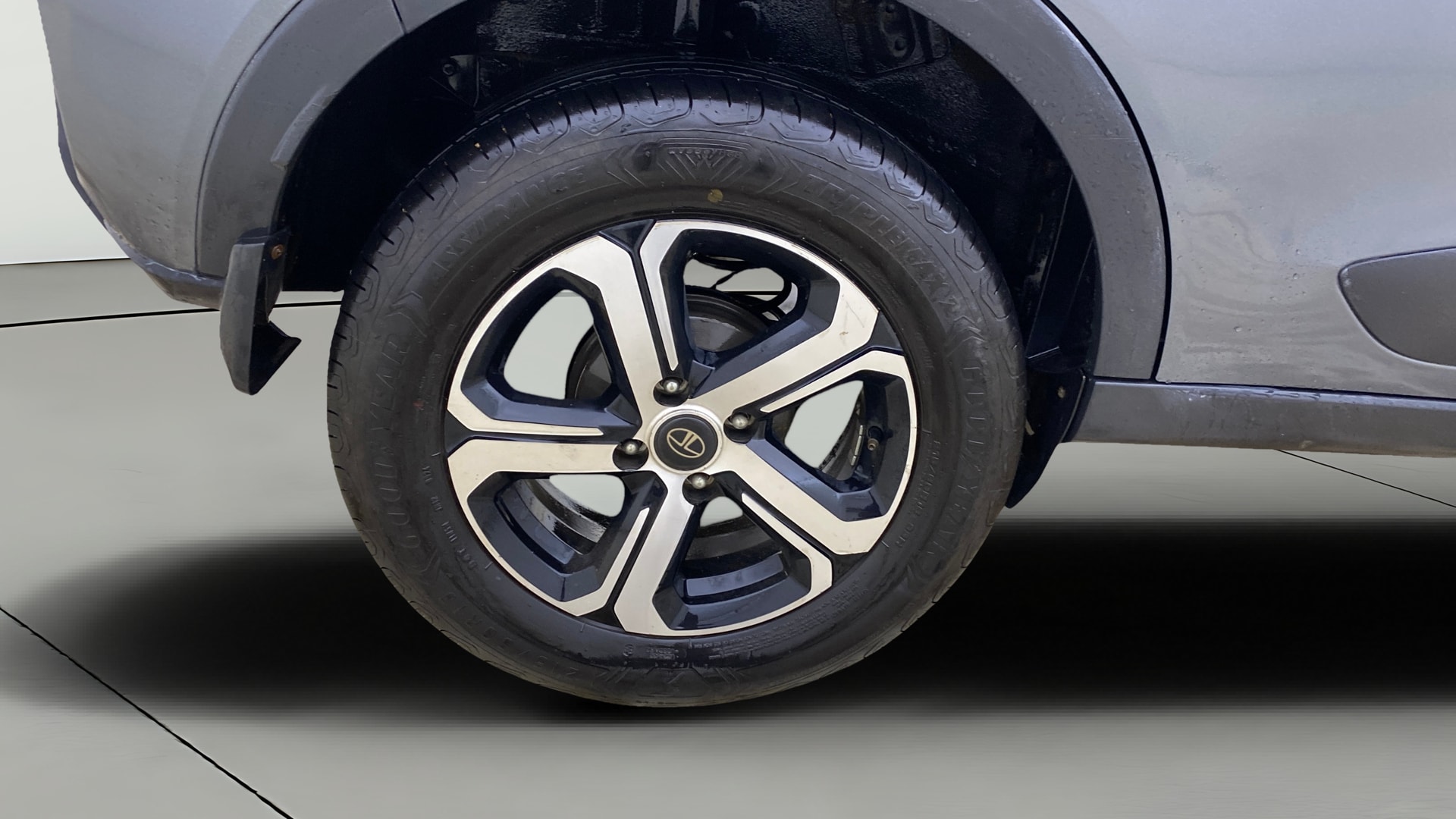 View 2021 Tata Nexon Revotron XE Image 24 Used 2021 Tata Nexon Revotron XE Image 24