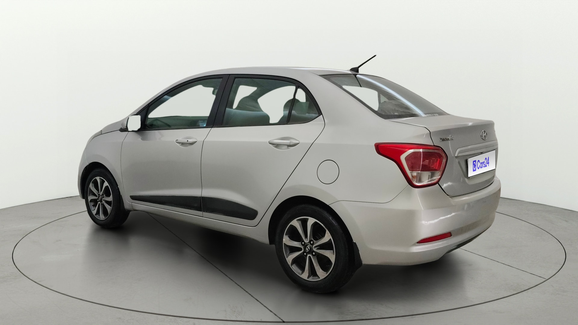 View 2014 Hyundai Xcent SX Petrol (O) Image 2 Used 2014 Hyundai Xcent SX Petrol (O) Image 2