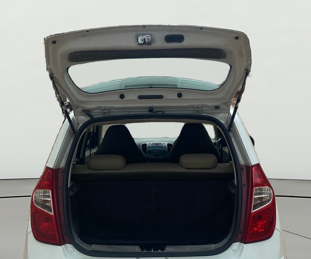 View Hyundai i10 Image 16 Used Hyundai i10 Image 16