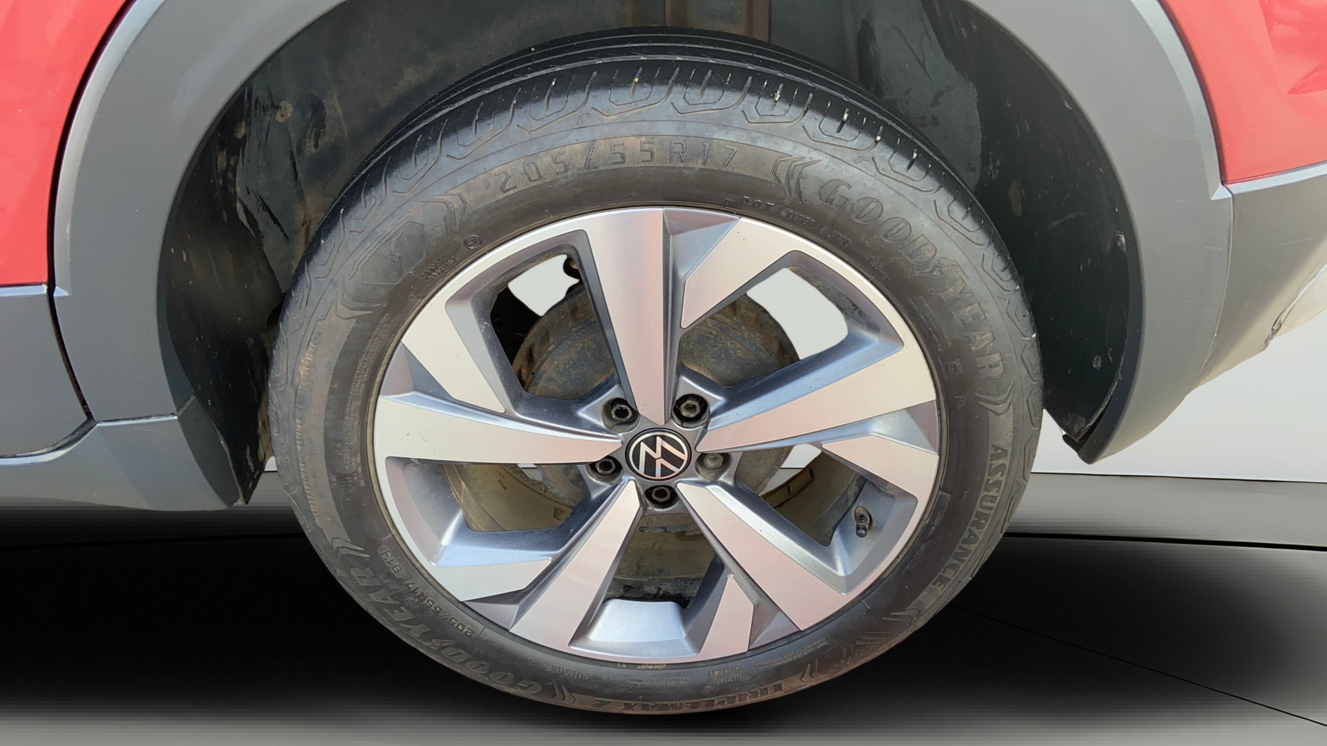 View 2022 Volkswagen Taigun 1.0 TSI Topline MT Image 12 Used 2022 Volkswagen Taigun 1.0 TSI Topline MT Image 12