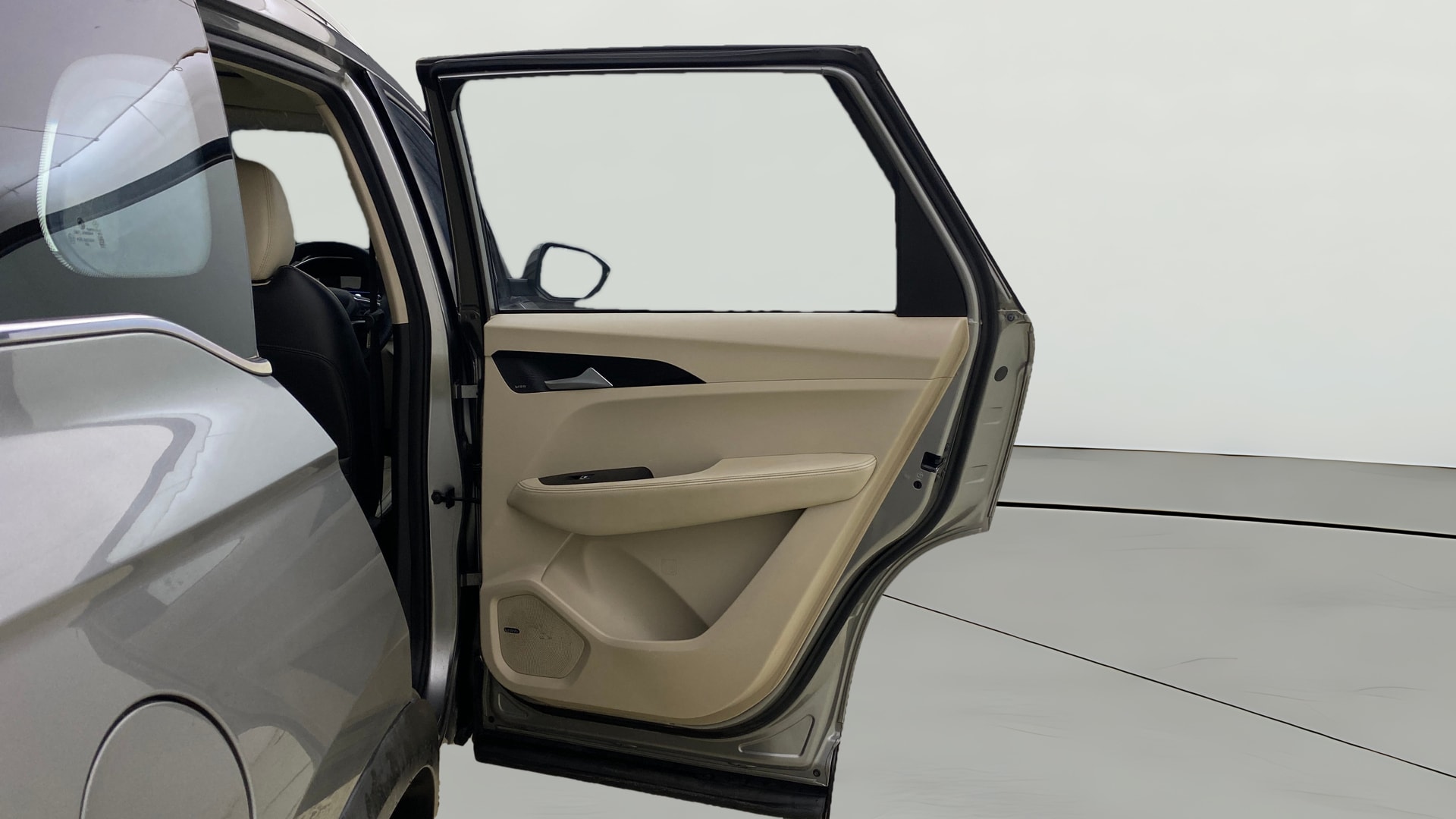 View 2022 MG Hector Sharp CVT Petrol Image 6 Used 2022 MG Hector Sharp CVT Petrol Image 6
