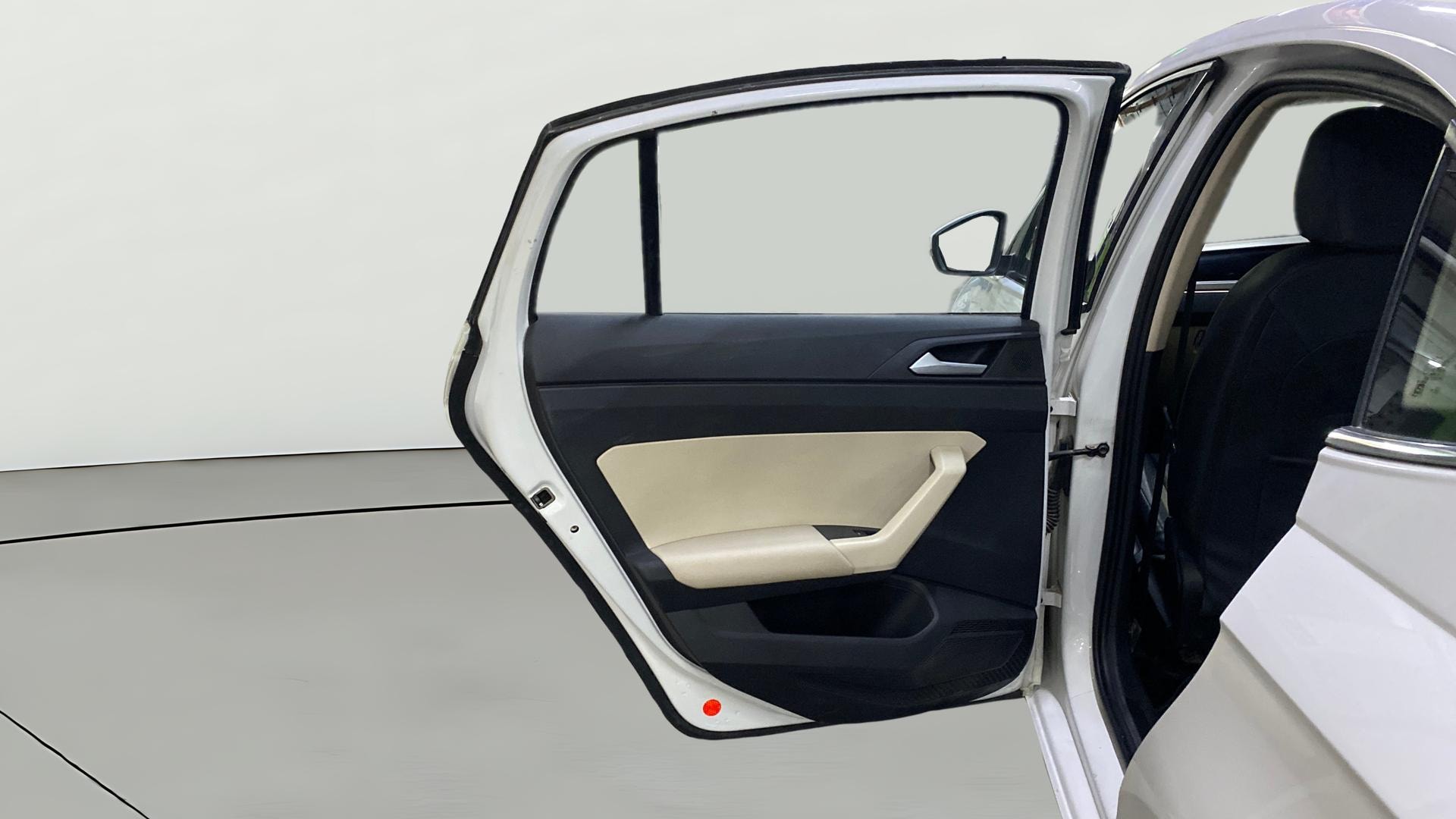 View 2023 Volkswagen Virtus Topline 1.0 TSI MT Image 15 Used 2023 Volkswagen Virtus Topline 1.0 TSI MT Image 15