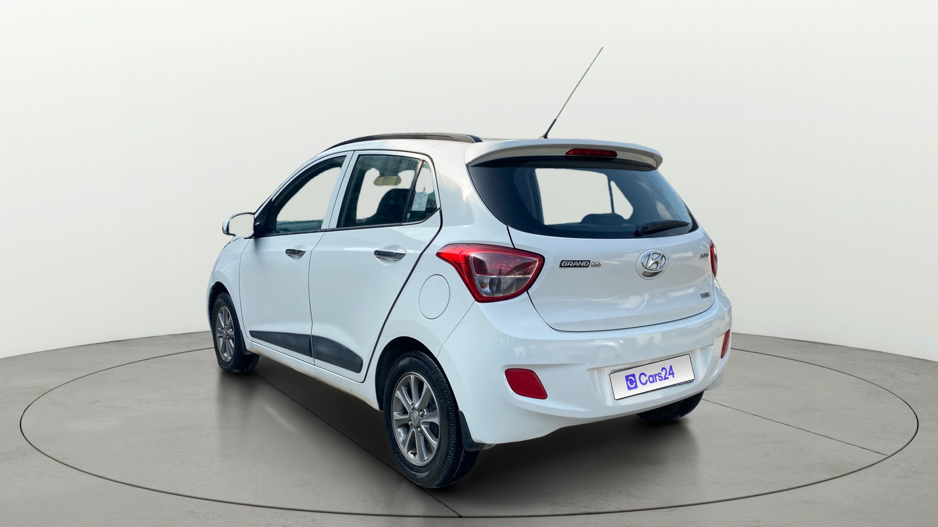 View 2017 Hyundai Grand i10 1.2 Asta Petrol Image 2 Used 2017 Hyundai Grand i10 1.2 Asta Petrol Image 2