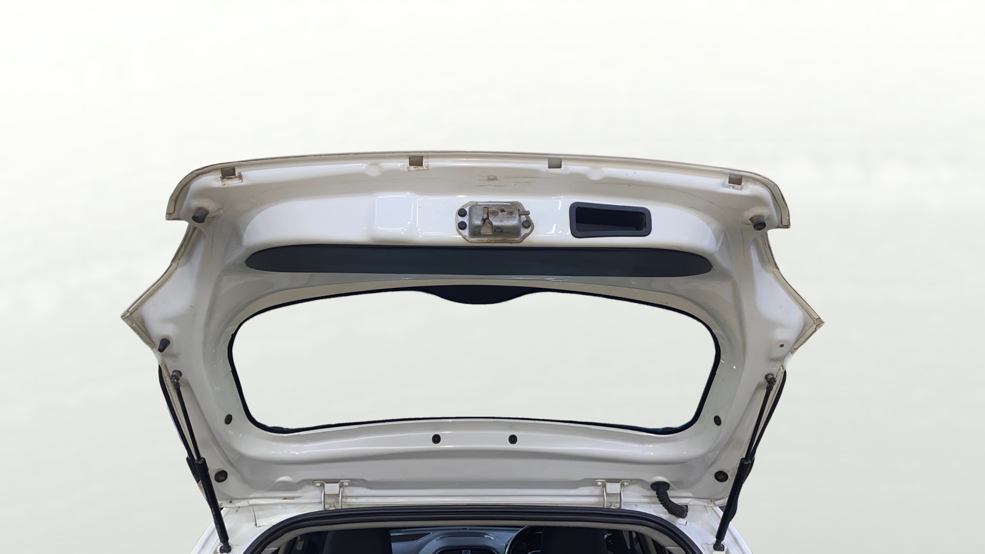 View 2019 Tata Tiago Revotorq XB Image 33 Used 2019 Tata Tiago Revotorq XB Image 33