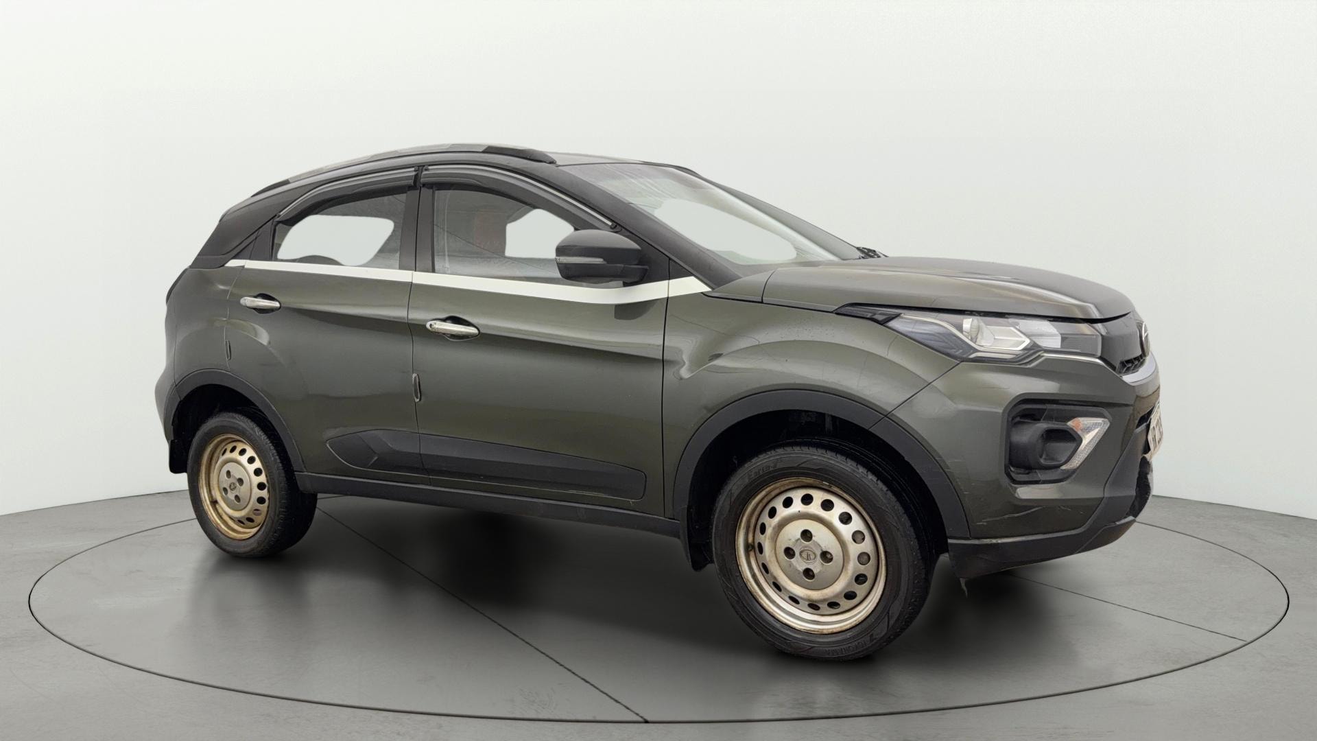 View 2020 Tata Nexon Revotron XE Image 21 Used 2020 Tata Nexon Revotron XE Image 21