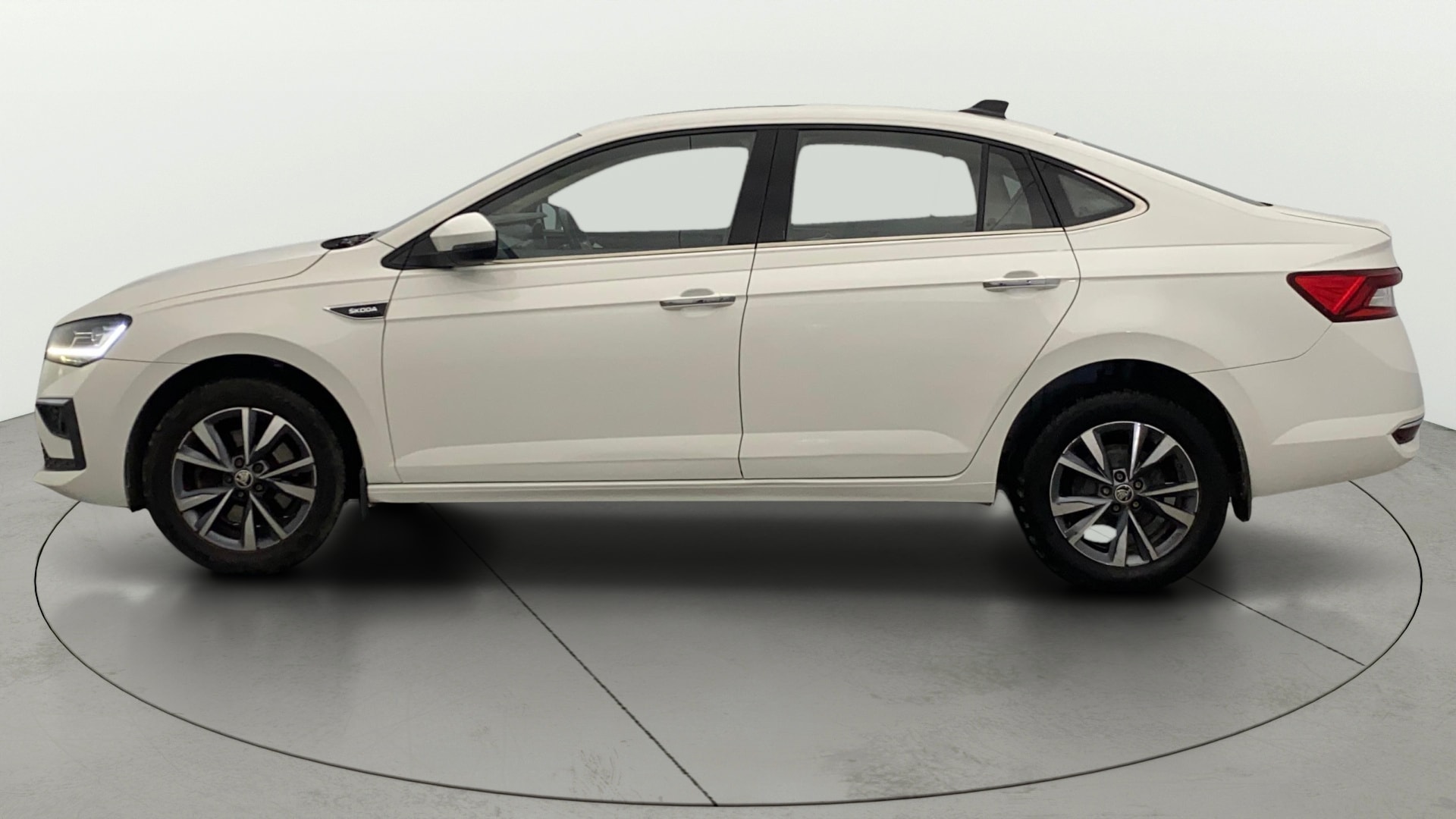 View 2022 Skoda Slavia Style 1.5 TSI DSG Image 26 Used 2022 Skoda Slavia Style 1.5 TSI DSG Image 26
