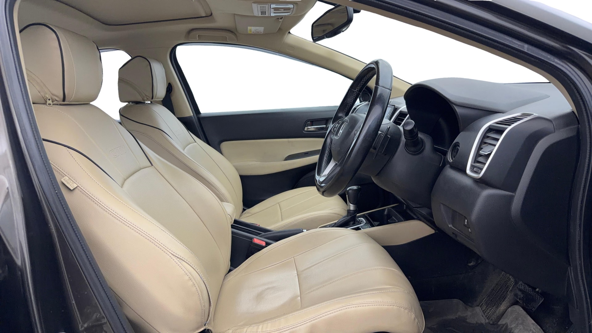 View 2022 Honda City ZX MT Diesel Anniversary Edition Image 18 Used 2022 Honda City ZX MT Diesel Anniversary Edition Image 18