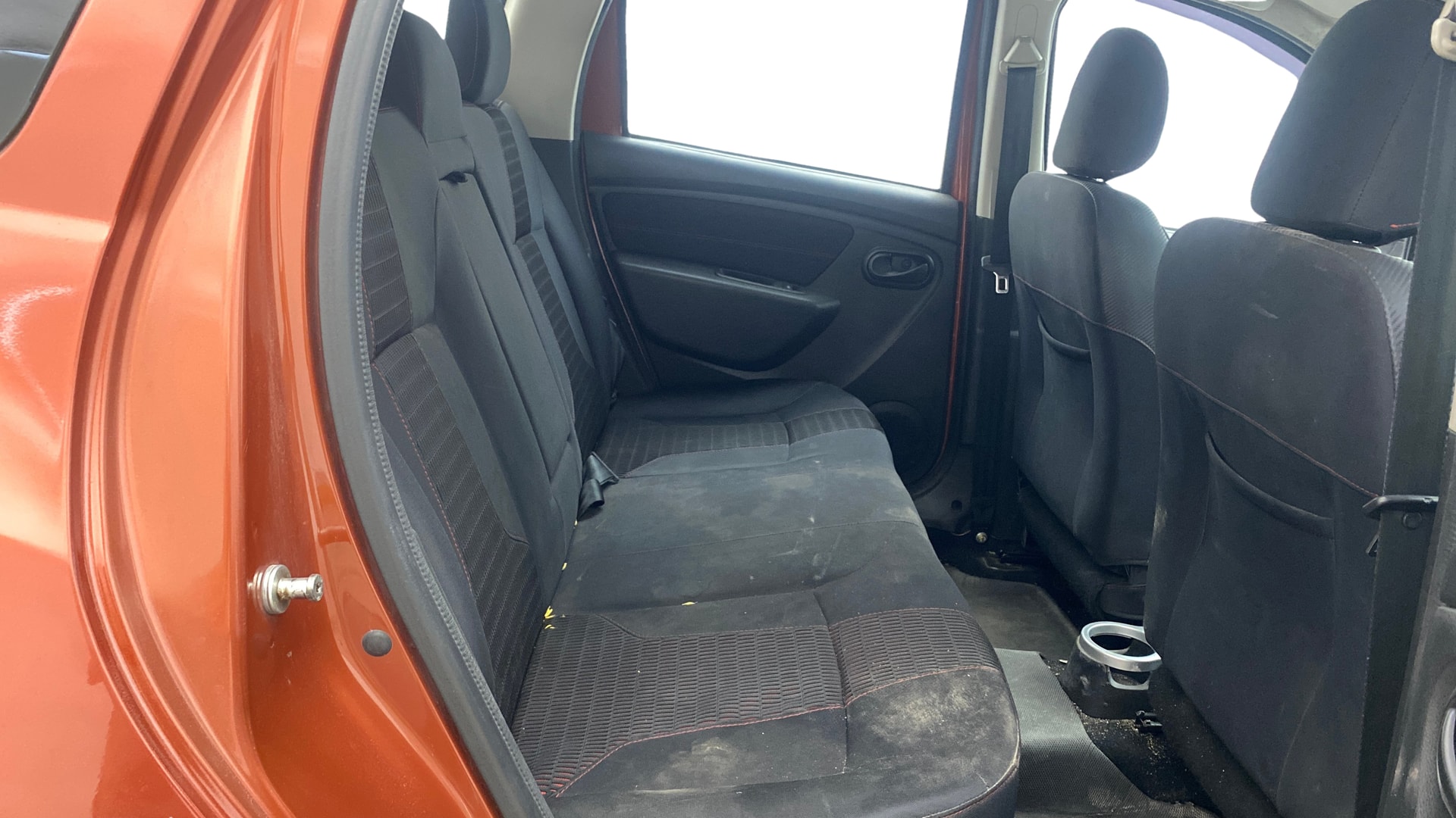 View 2018 Renault Duster Petrol RxS CVT Petrol Image 29 Used 2018 Renault Duster Petrol RxS CVT Petrol Image 29