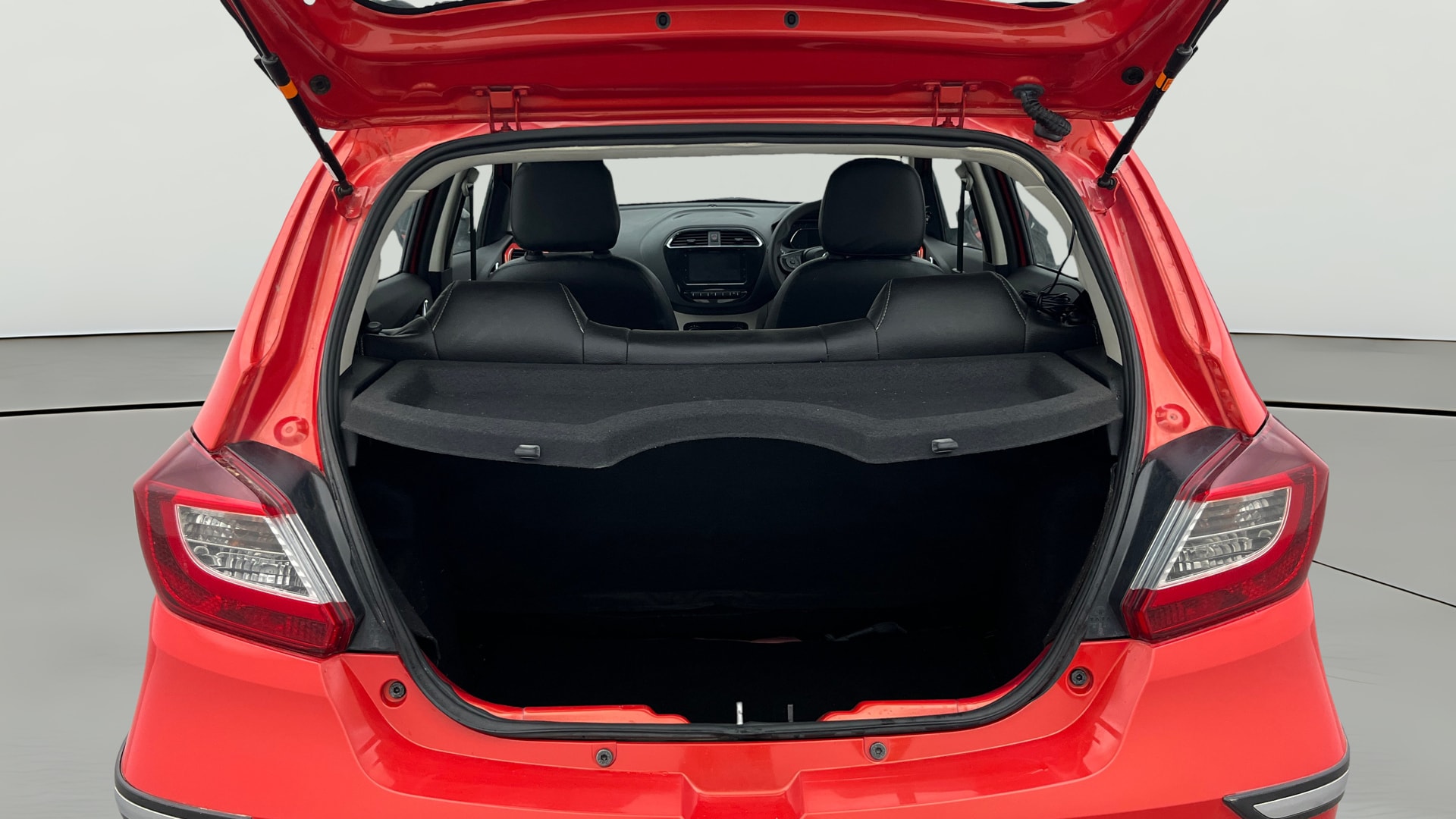 Used 2022 Tata Tiago Used 2022 Tata Tiago