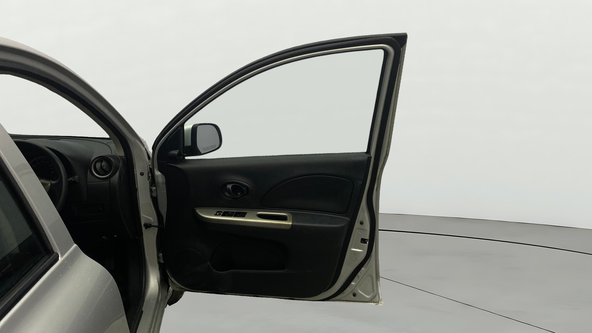 View 2018 Nissan Micra XV (CVT) Image 43 Used 2018 Nissan Micra XV (CVT) Image 43
