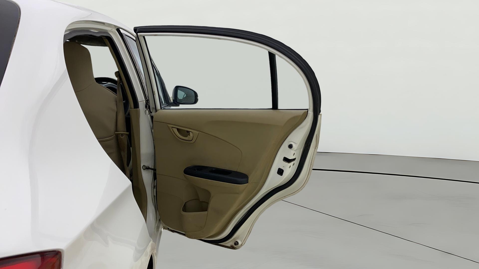View 2015 Honda Amaze E MT Petrol BS IV Image 7 Used 2015 Honda Amaze E MT Petrol BS IV Image 7