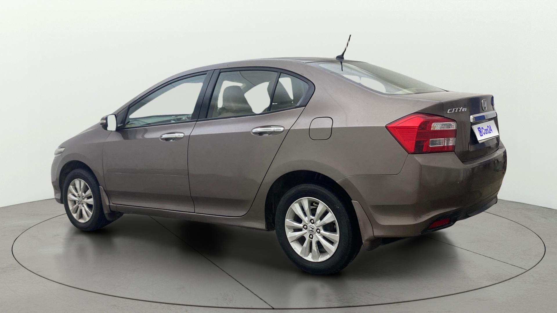 View 2013 Honda City ZX MT Diesel Anniversary Edition Image 2 Used 2013 Honda City ZX MT Diesel Anniversary Edition Image 2