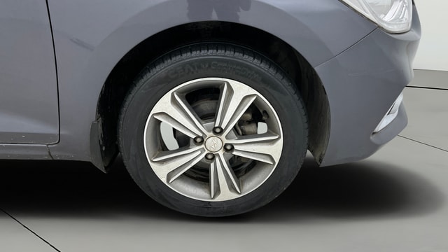 View Hyundai Verna Image 41 Used Hyundai Verna Image 41