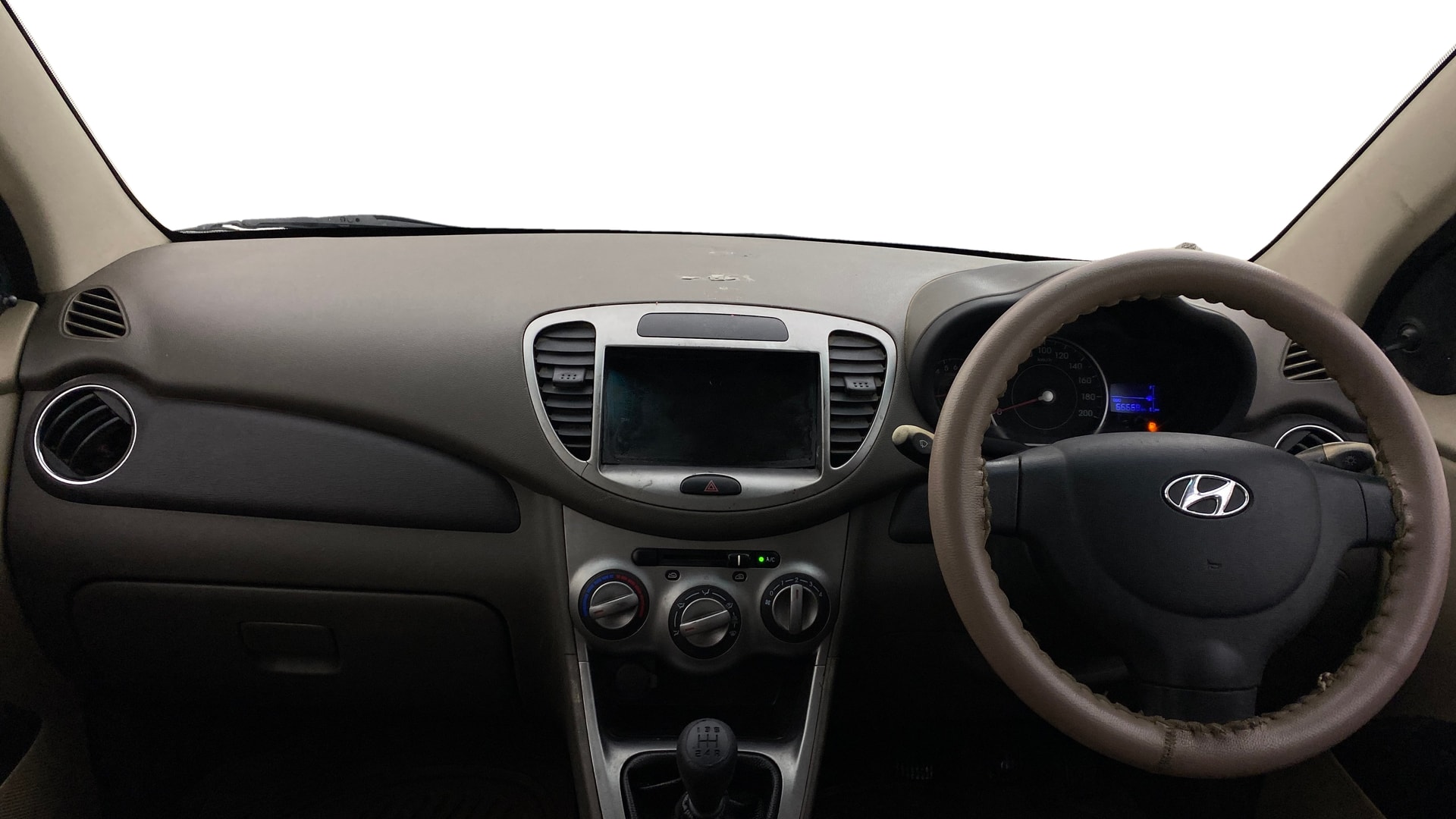 View 2013 Hyundai i10 1.1 Magna Image 15 Used 2013 Hyundai i10 1.1 Magna Image 15