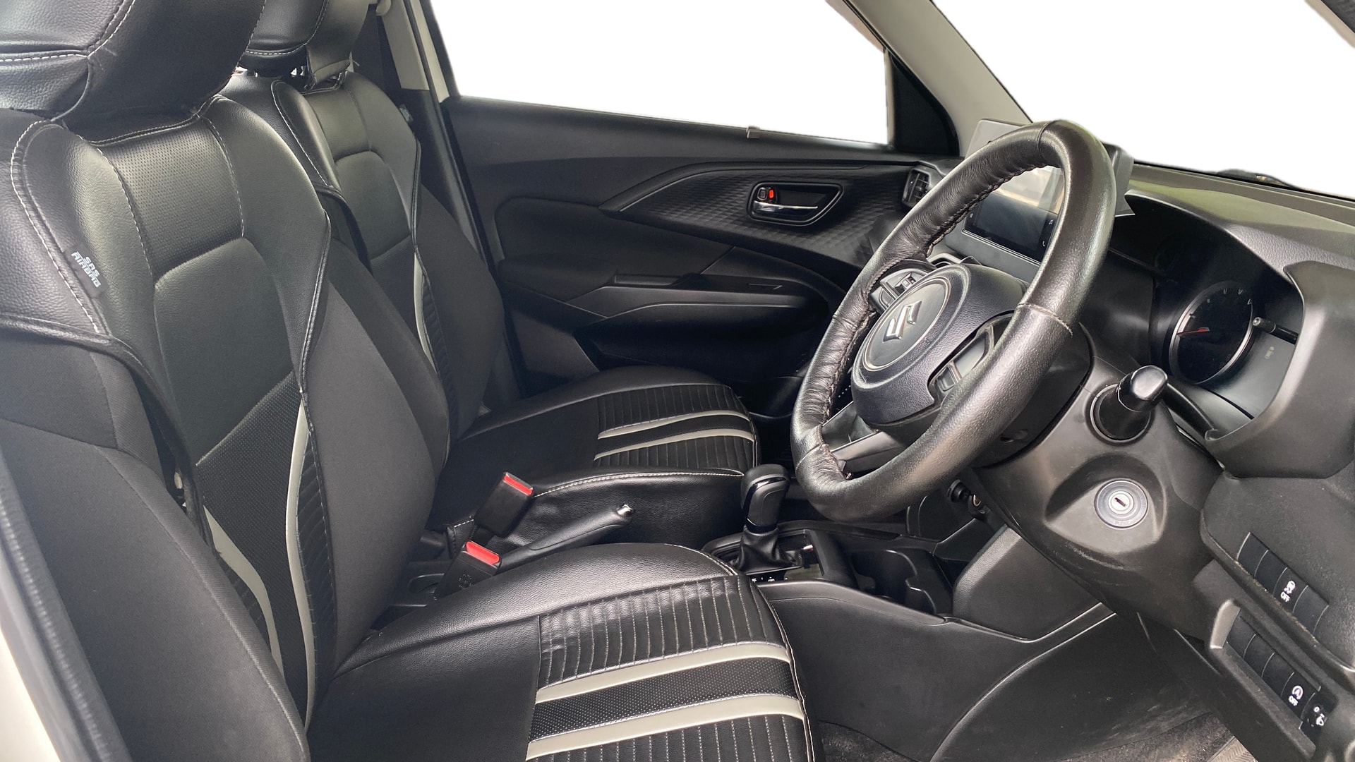 View 2024 Maruti Suzuki 1000 Base Variant Image 26 Used 2024 Maruti Suzuki 1000 Base Variant Image 26