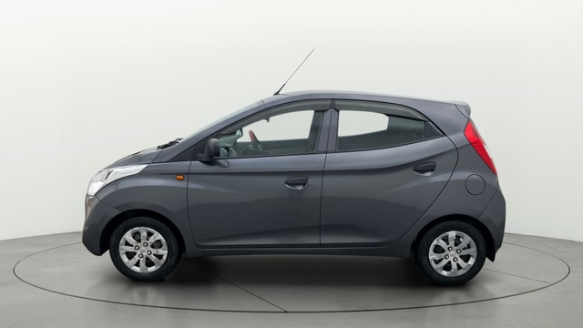 View Hyundai EON Image 5 Used Hyundai EON Image 5
