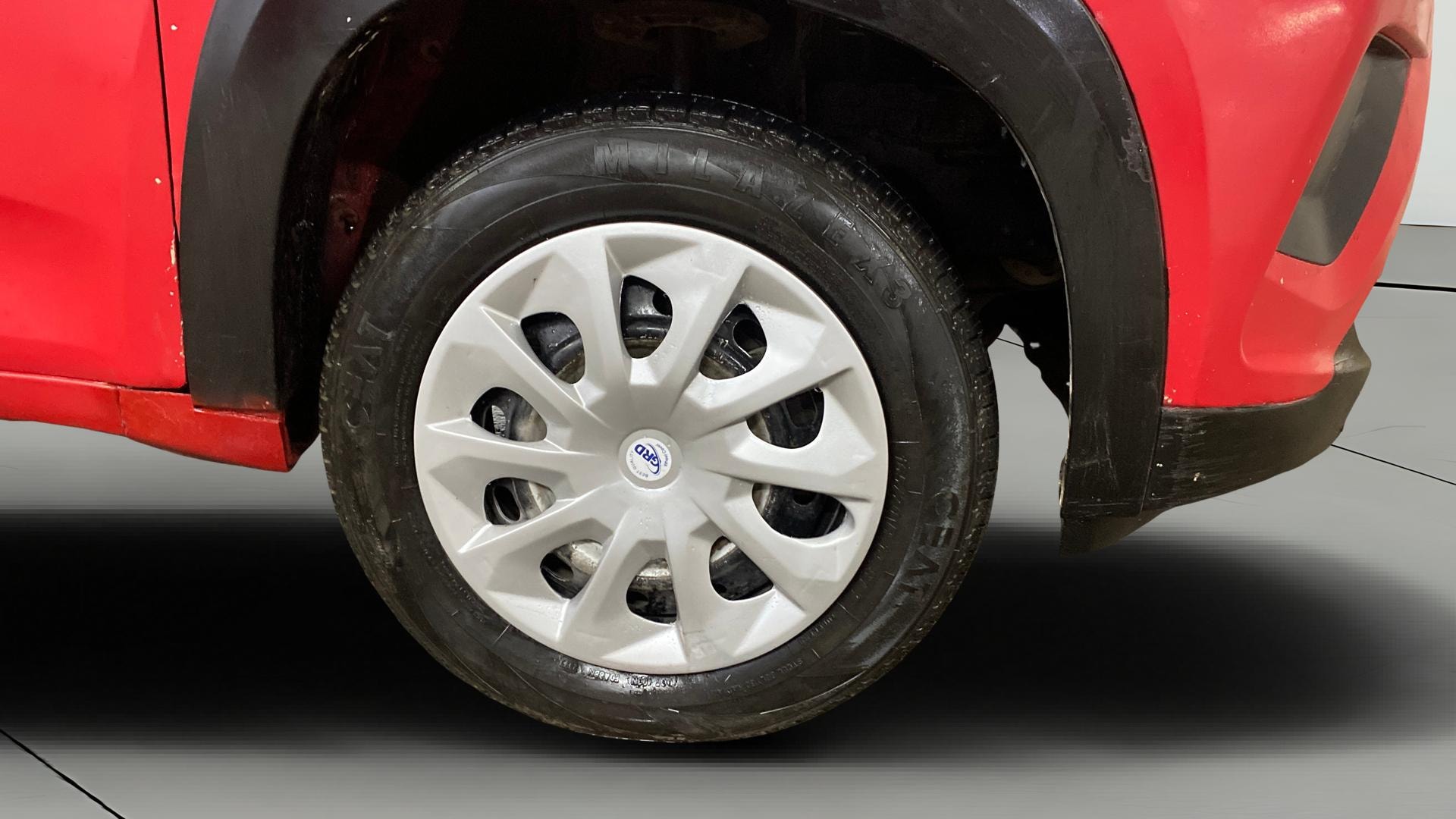 View 2019 Mahindra KUV100 K2 Petrol BS IV Image 39 Used 2019 Mahindra KUV100 K2 Petrol BS IV Image 39