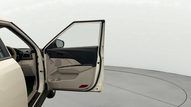 View Mahindra XUV300 Image 43 Used Mahindra XUV300 Image 43
