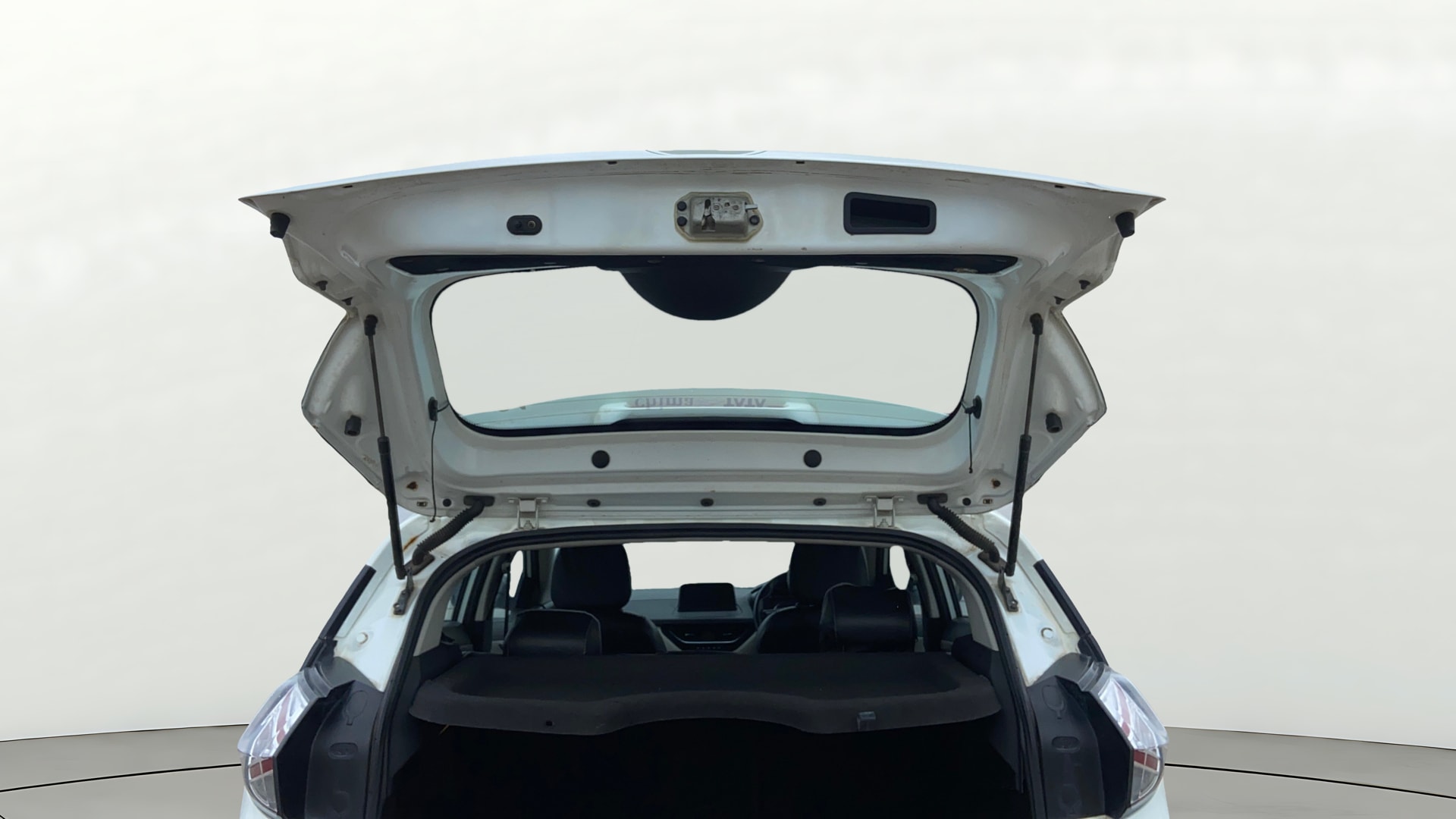 View 2022 Tata Nexon Revotron XE Image 17 Used 2022 Tata Nexon Revotron XE Image 17