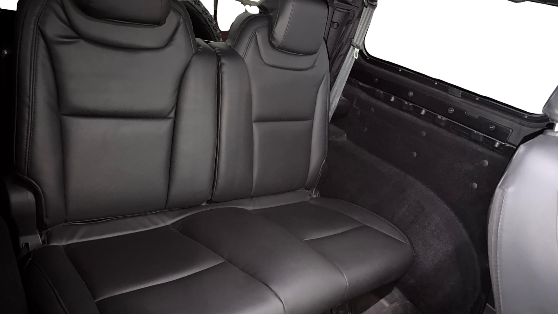 View 2021 Mahindra Thar AX Standard Manual Soft Top 6 Seater Image 28 Used 2021 Mahindra Thar AX Standard Manual Soft Top 6 Seater Image 28