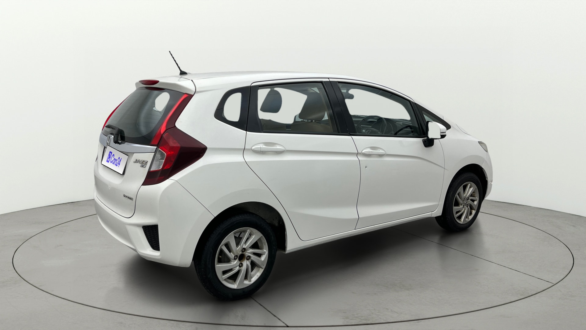 View 2015 Honda Jazz E MT Diesel Image 45 Used 2015 Honda Jazz E MT Diesel Image 45