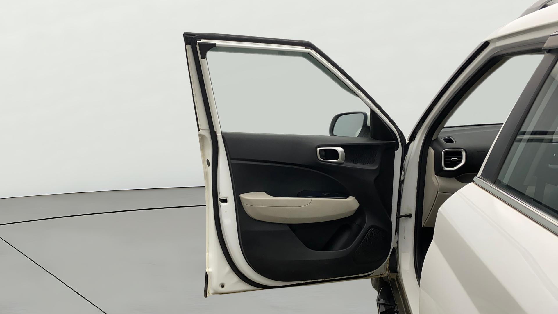 View 2022 Hyundai Venue S (O) 1.0 Turbo Petrol DCT Image 32 Used 2022 Hyundai Venue S (O) 1.0 Turbo Petrol DCT Image 32