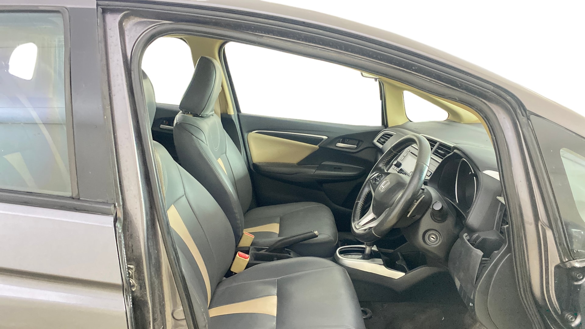 View 2017 Honda Jazz E MT Diesel Image 26 Used 2017 Honda Jazz E MT Diesel Image 26