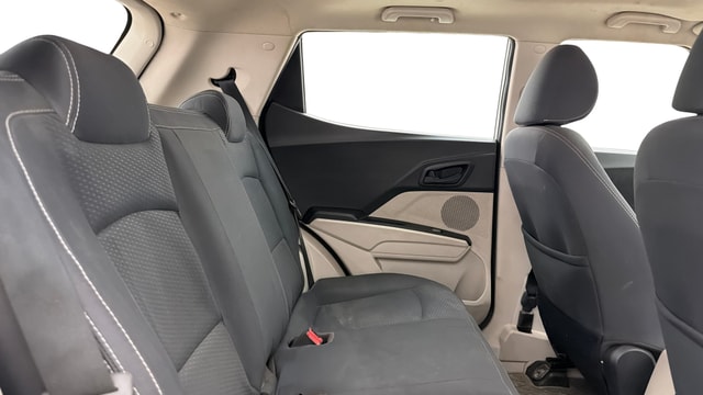 View Mahindra XUV300 Image 29 Used Mahindra XUV300 Image 29