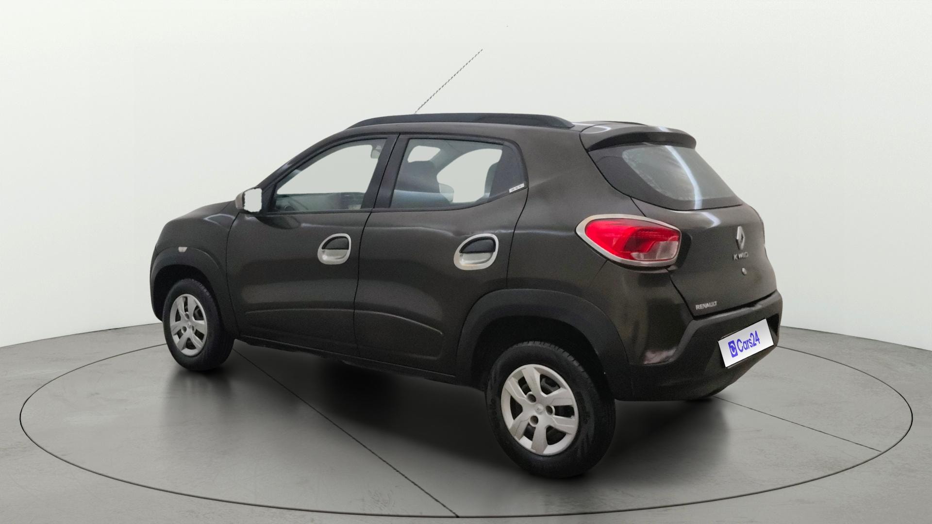 View 2018 Renault Kwid RXT 1.0 Image 2 Used 2018 Renault Kwid RXT 1.0 Image 2
