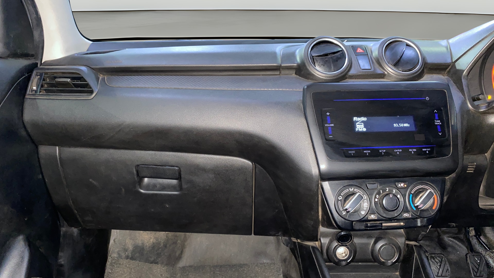View 2022 Maruti Suzuki 1000 Base Variant Image 34 Used 2022 Maruti Suzuki 1000 Base Variant Image 34