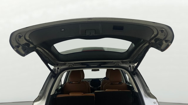 View MG Hector Plus Image 32 Used MG Hector Plus Image 32