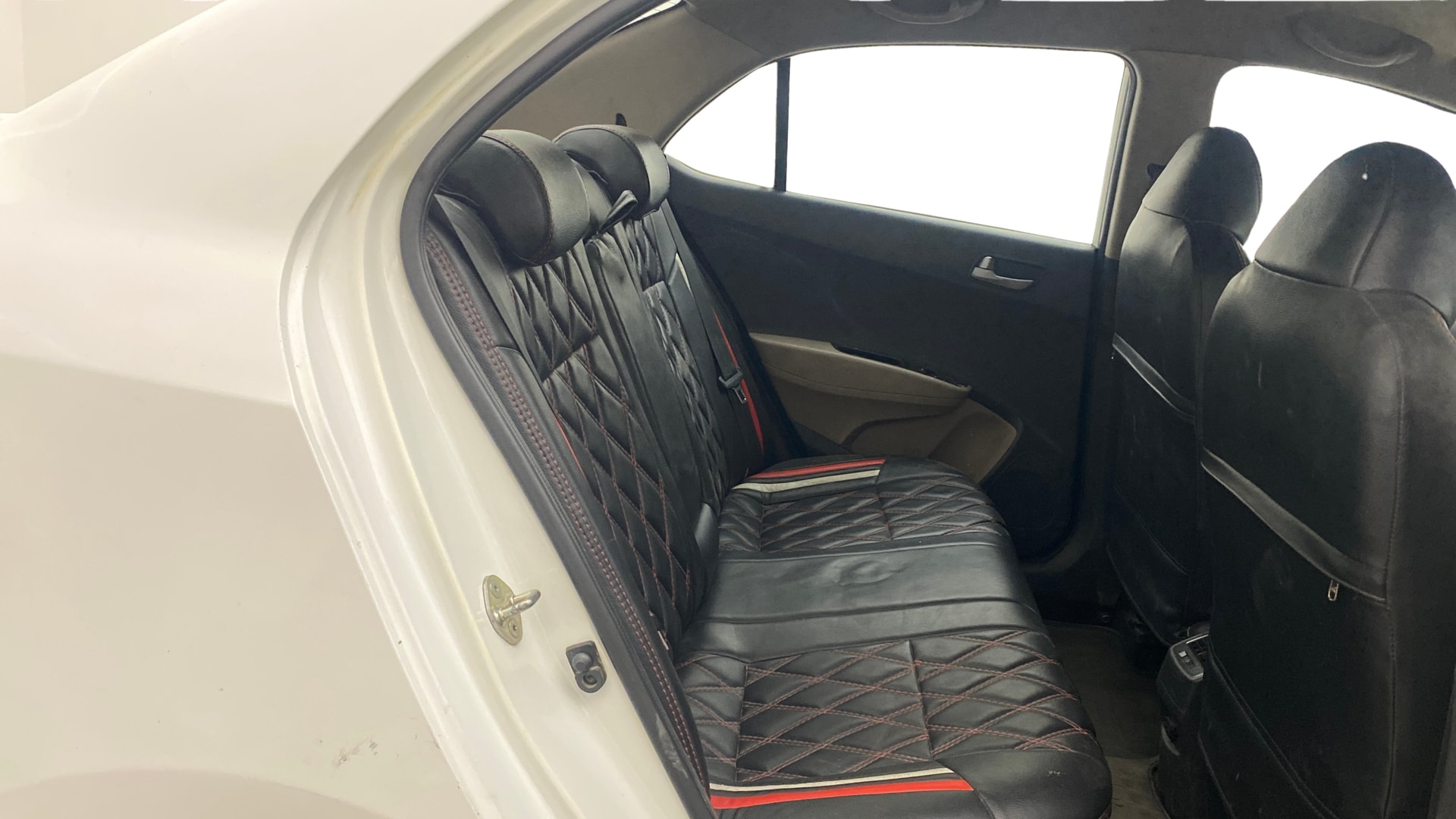 View 2014 Hyundai Xcent S Petrol Image 28 Used 2014 Hyundai Xcent S Petrol Image 28