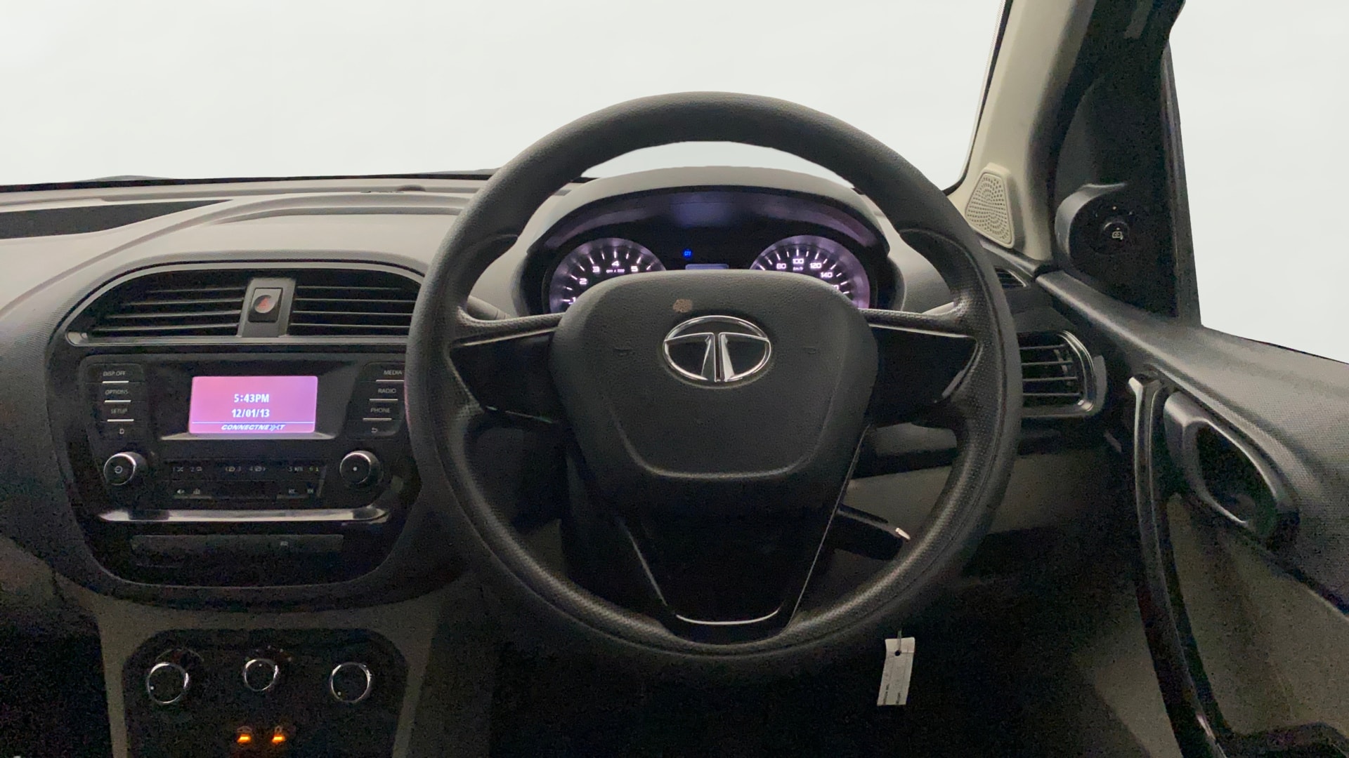 View 2018 Tata Tiago Revotorq XB Image 14 Used 2018 Tata Tiago Revotorq XB Image 14