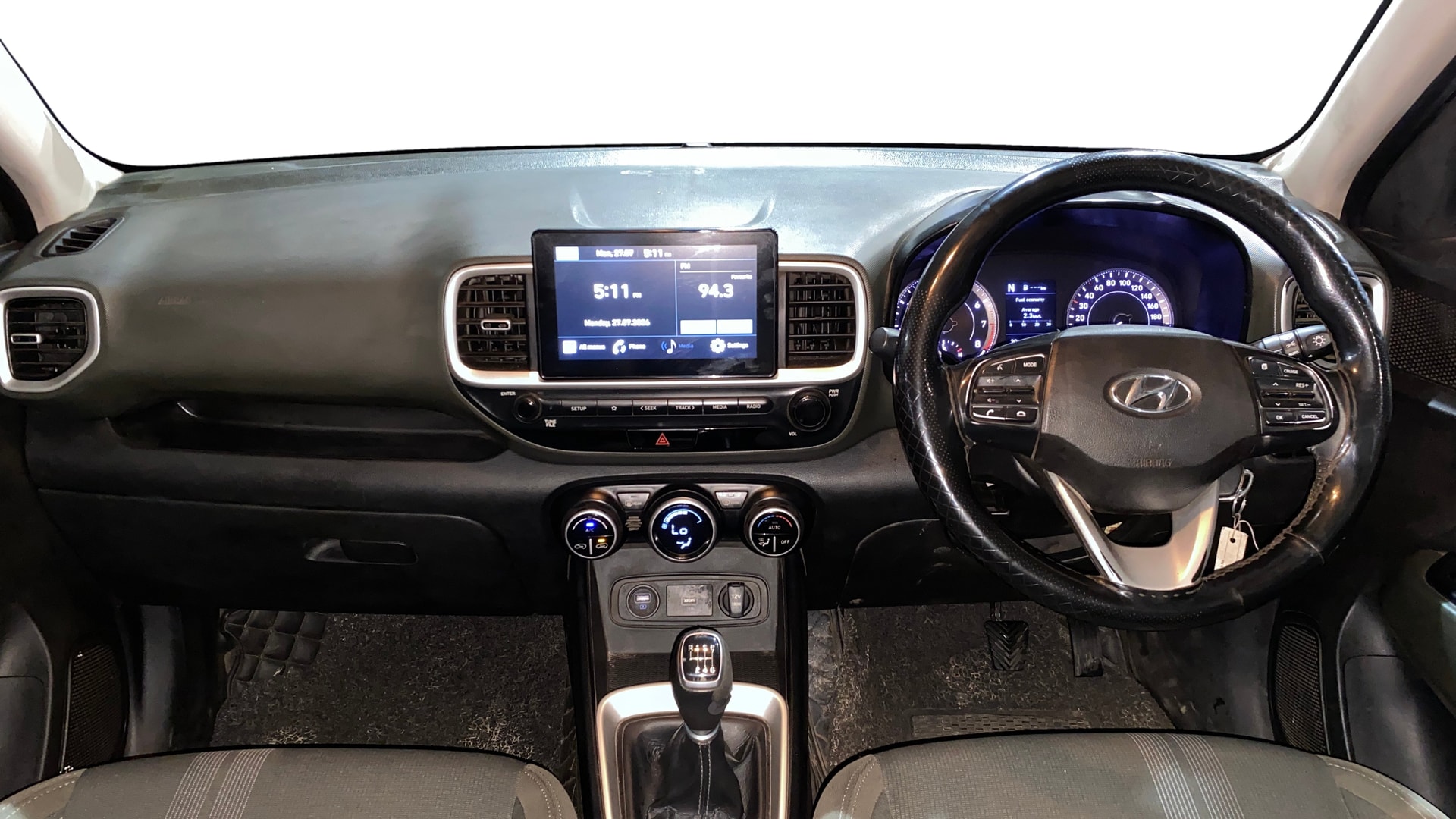 View 2021 Hyundai Venue SX 1.0 iMT Petrol Image 16 Used 2021 Hyundai Venue SX 1.0 iMT Petrol Image 16