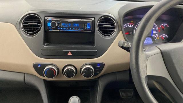 View Hyundai Grand i10 Image 17 Used Hyundai Grand i10 Image 17