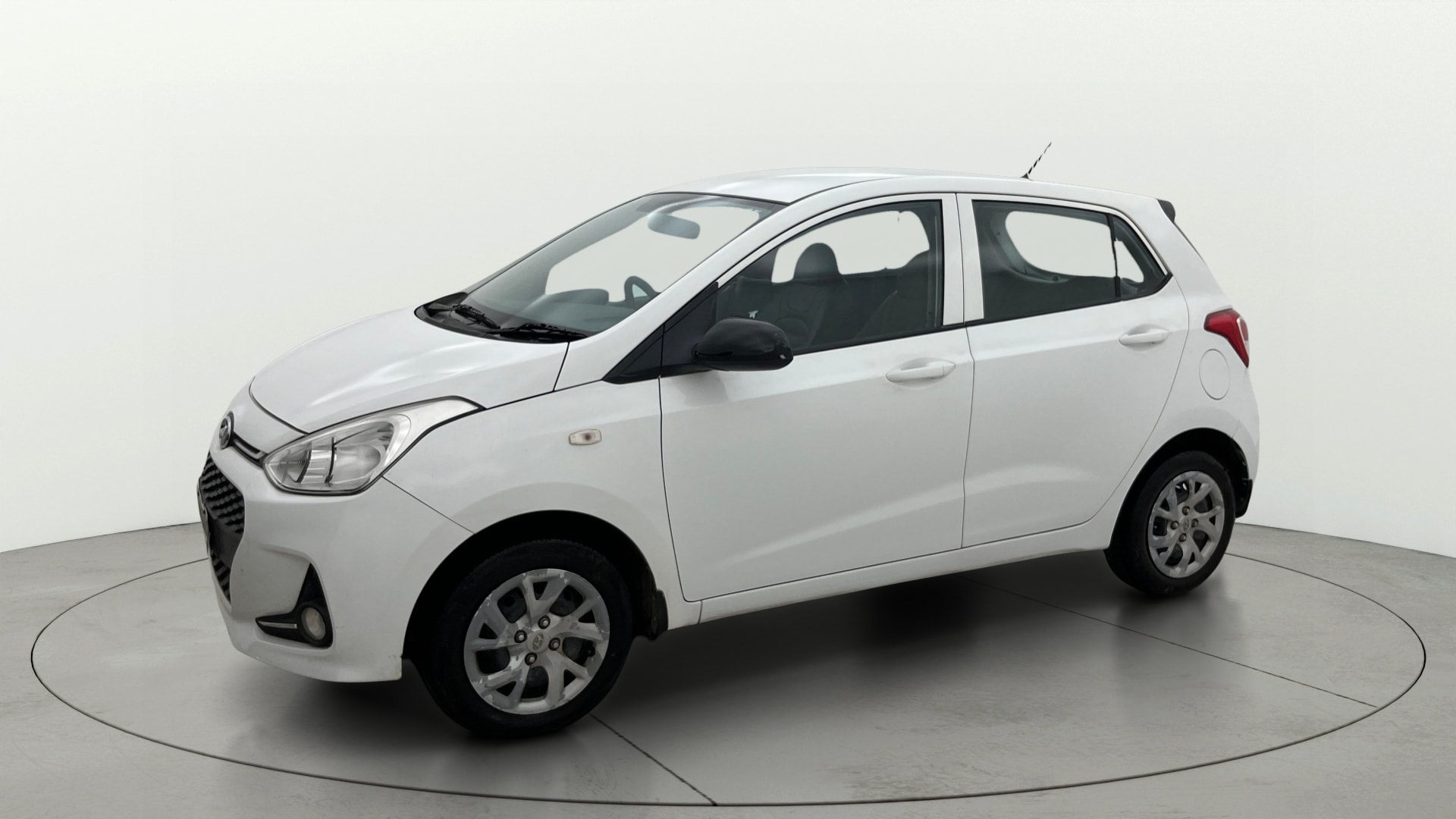 View 2017 Hyundai Grand i10 Magna 1.2 Kappa VTVT Image 35 Used 2017 Hyundai Grand i10 Magna 1.2 Kappa VTVT Image 35