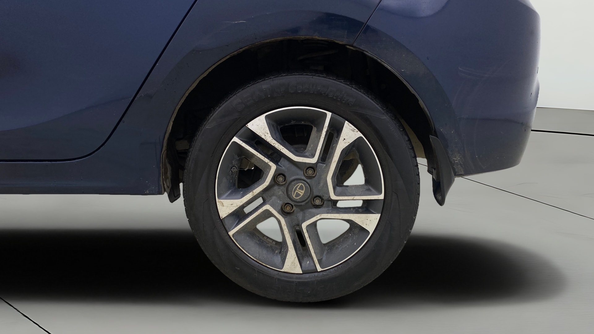 View 2019 Tata Tigor XE Diesel Image 11 Used 2019 Tata Tigor XE Diesel Image 11
