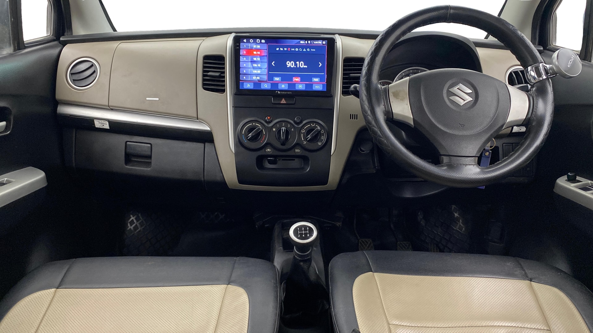 View 2016 Maruti Suzuki 1000 Base Variant Image 15 Used 2016 Maruti Suzuki 1000 Base Variant Image 15