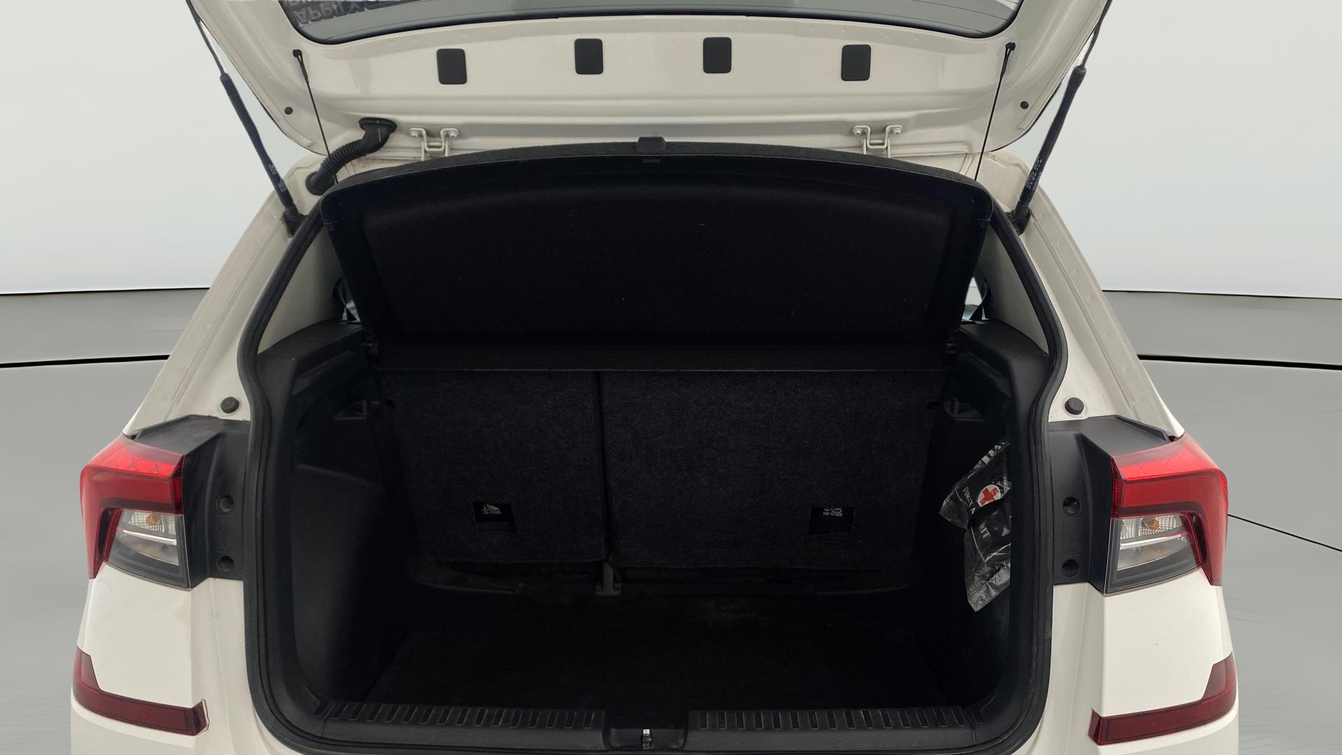 View 2022 Skoda Kushaq Ambition 1.0 TSI MT Image 38 Used 2022 Skoda Kushaq Ambition 1.0 TSI MT Image 38