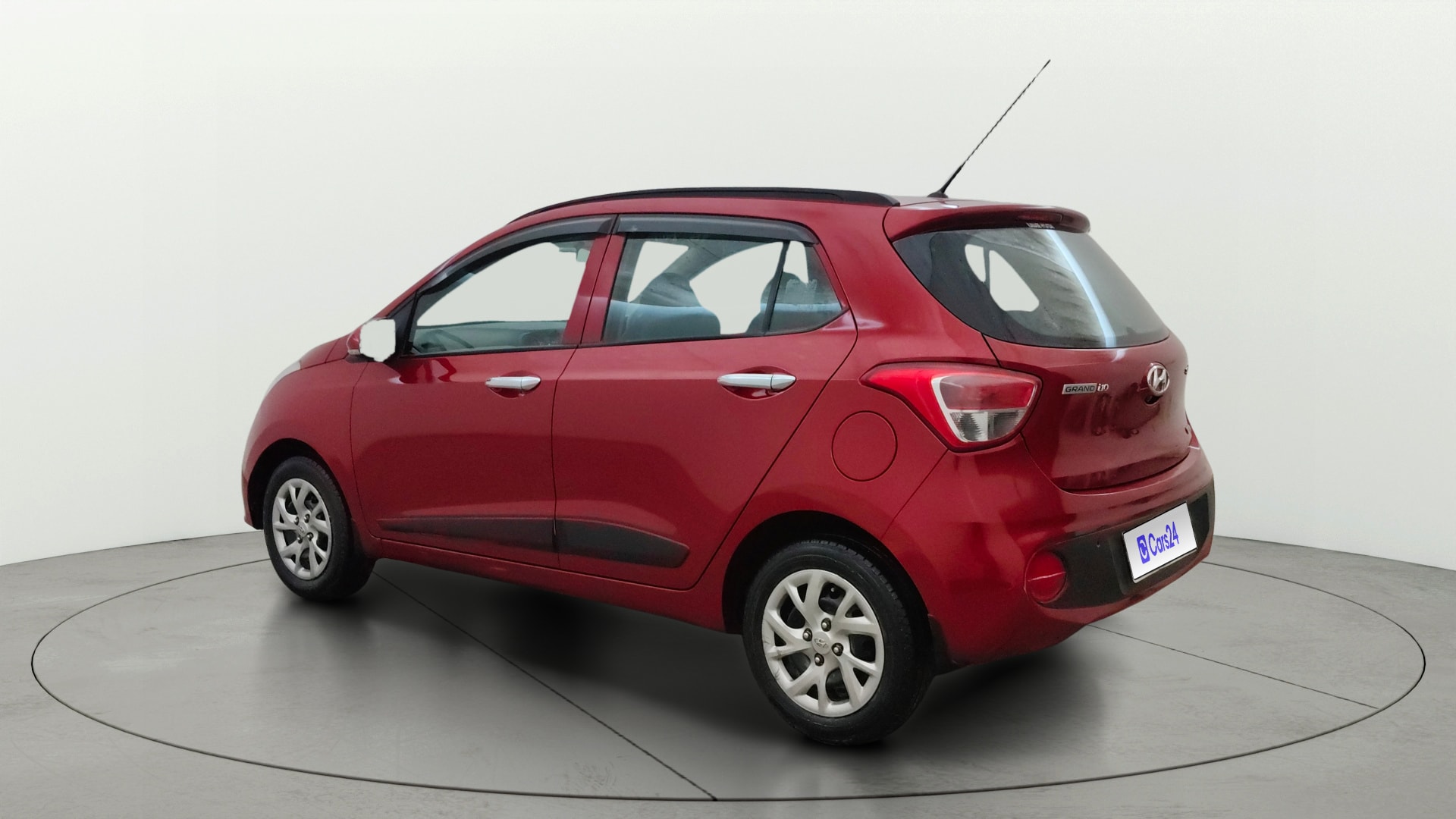 View 2018 Hyundai Grand i10 1.2 Sportz(O) Petrol Image 2 Used 2018 Hyundai Grand i10 1.2 Sportz(O) Petrol Image 2