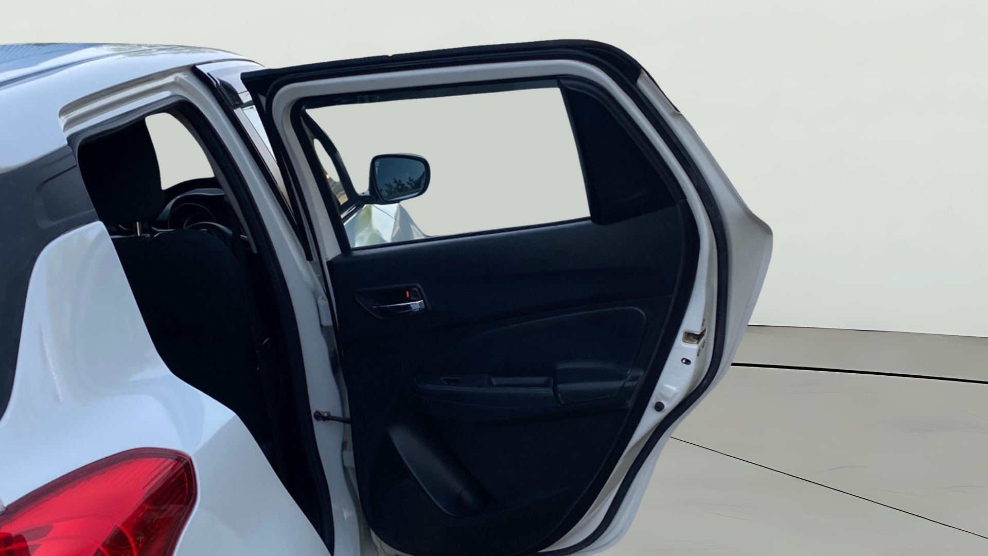 View 2022 Maruti Suzuki 1000 Base Variant Image 7 Used 2022 Maruti Suzuki 1000 Base Variant Image 7