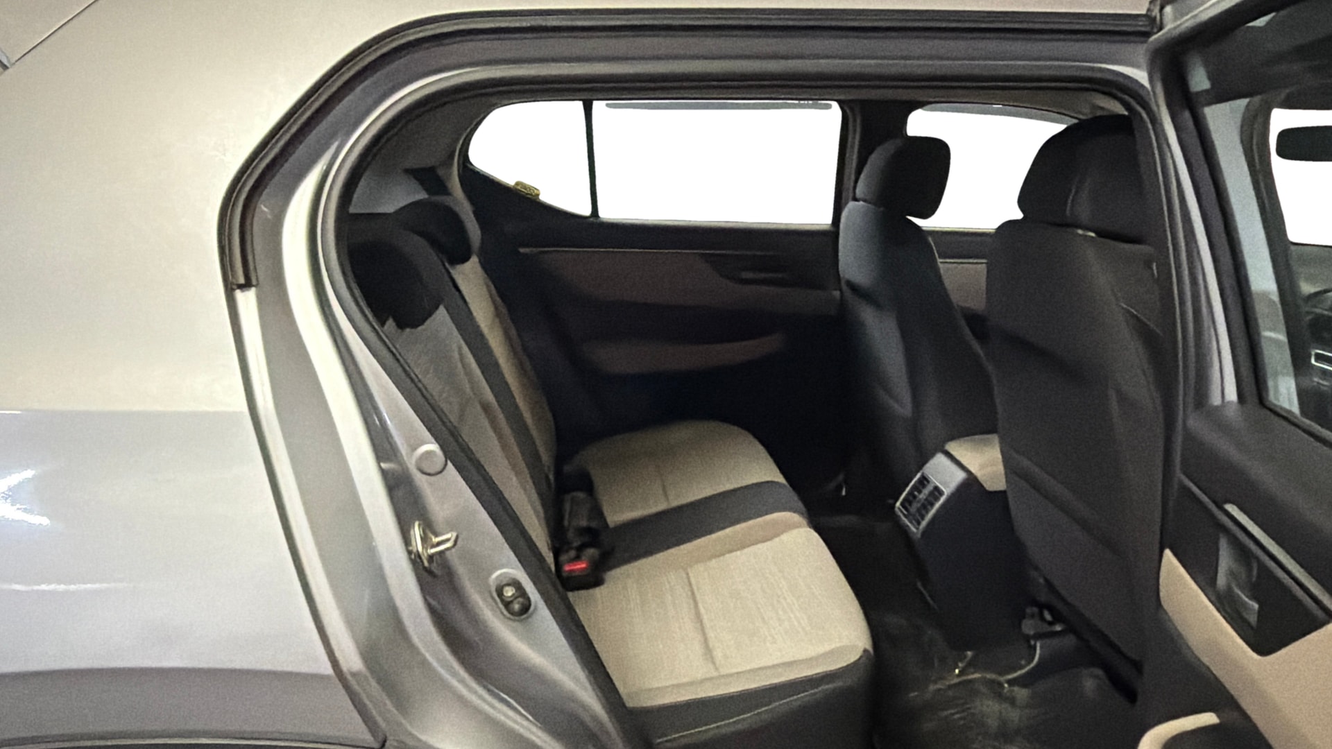 View 2024 Honda Elevate VX CVT Image 30 Used 2024 Honda Elevate VX CVT Image 30
