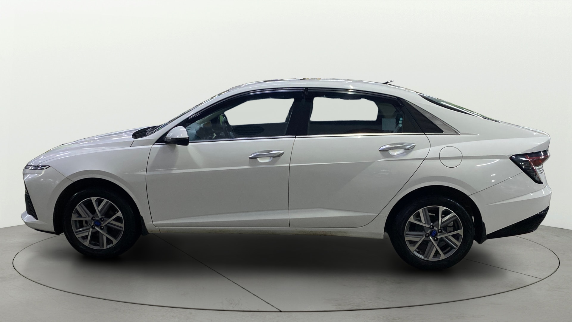 View 2024 Hyundai Verna 1.4 VTVT E Image 26 Used 2024 Hyundai Verna 1.4 VTVT E Image 26