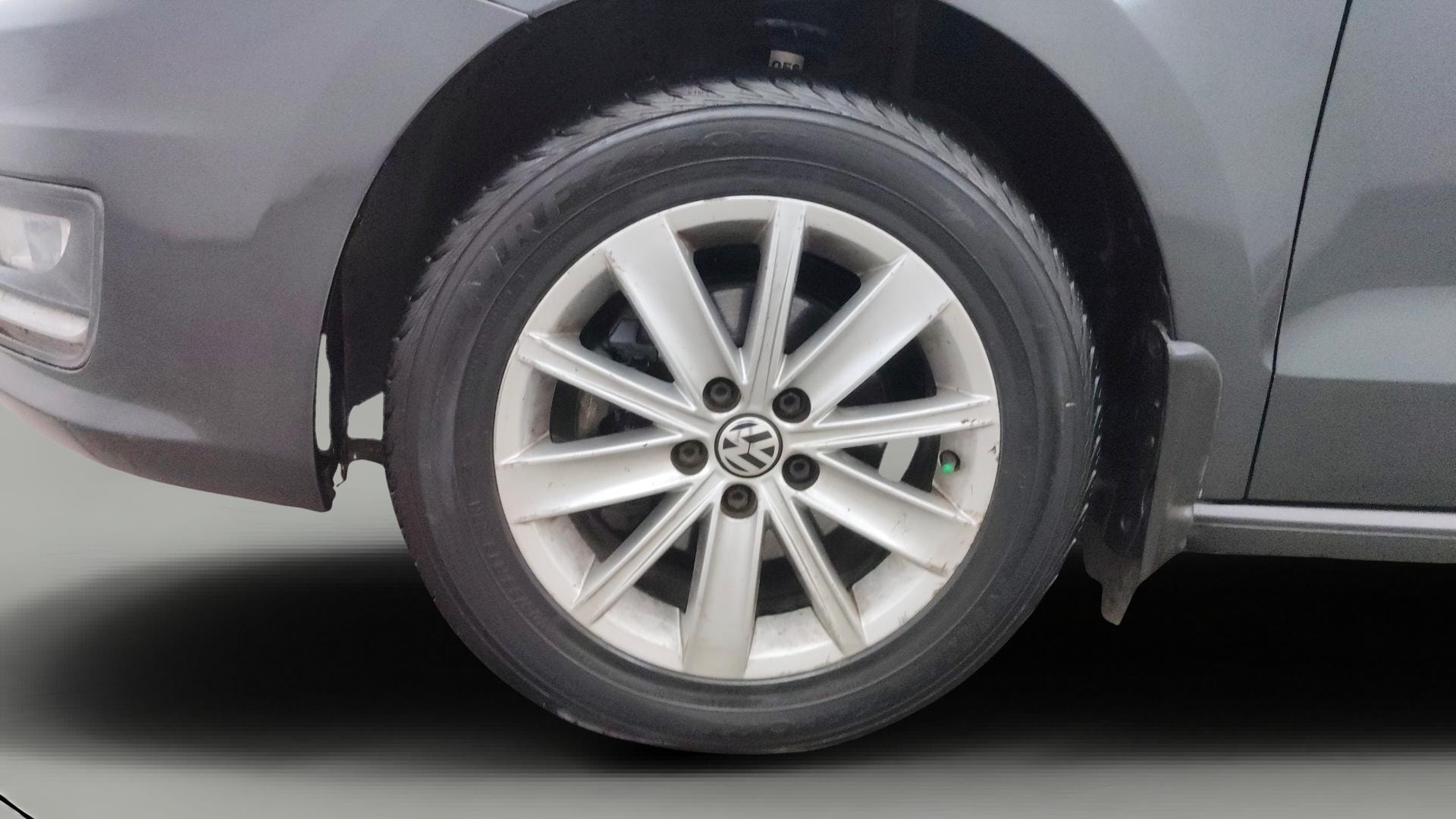 View 2015 Volkswagen Vento 1.2 L TSI Comfortline Petrol AT Image 28 Used 2015 Volkswagen Vento 1.2 L TSI Comfortline Petrol AT Image 28